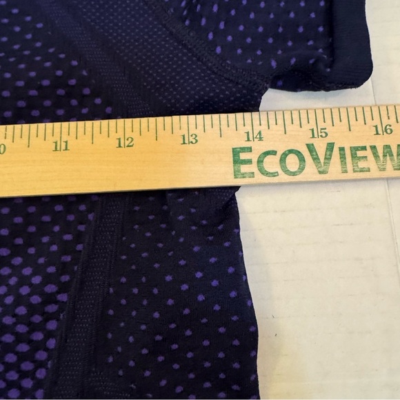 Athleta Blue Short Sleeve Round Neck Athletic Top - Picture 5 of 6